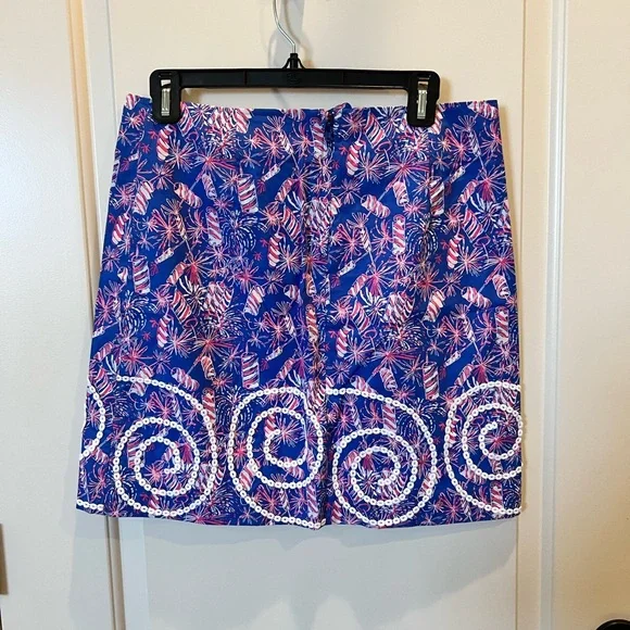 Lilly Pulitzer *RARE* Lavender Cherry Bomb Firework Skirt Size 4. - Picture 2 of 2
